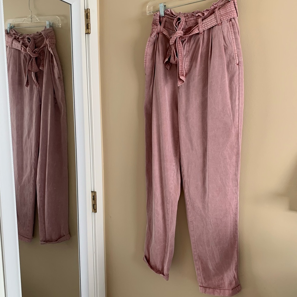 Adorable American Eagle Pants. - image 1